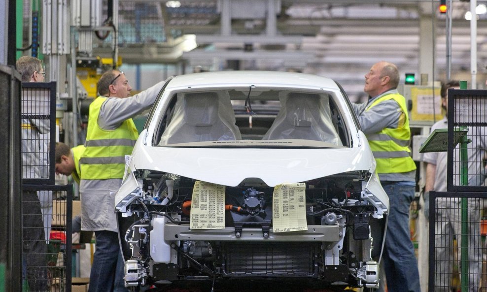 Mnogi europski proizvođači automobila razmišljaju ili su već obustavili proizvodnju u svojim pogonima u Europi