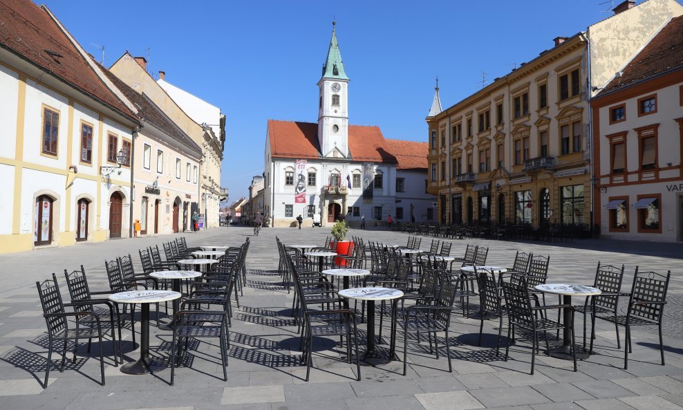 Zatvorni kafići i trgovine u Varaždinu