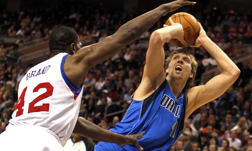 Dirk Nowitzki i Elton Brand