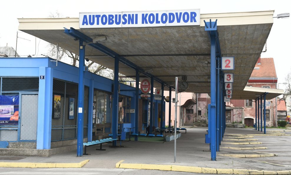 Autobusni kolodvor, ilustracija