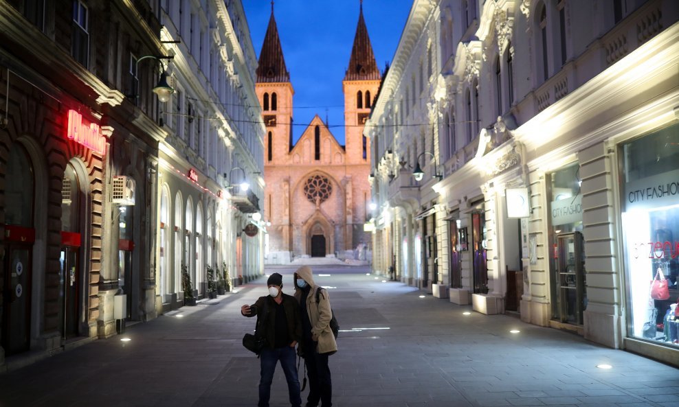 Koronavirus je ispraznio i ulice Sarajeva.