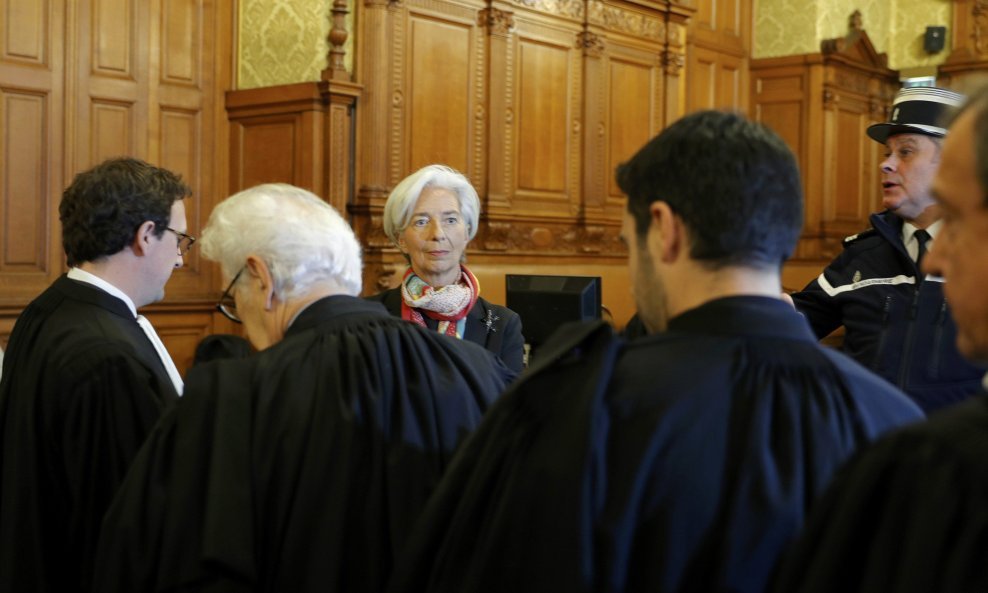 Christine Lagarde direktorica MMF-a na suđenju u Parizu