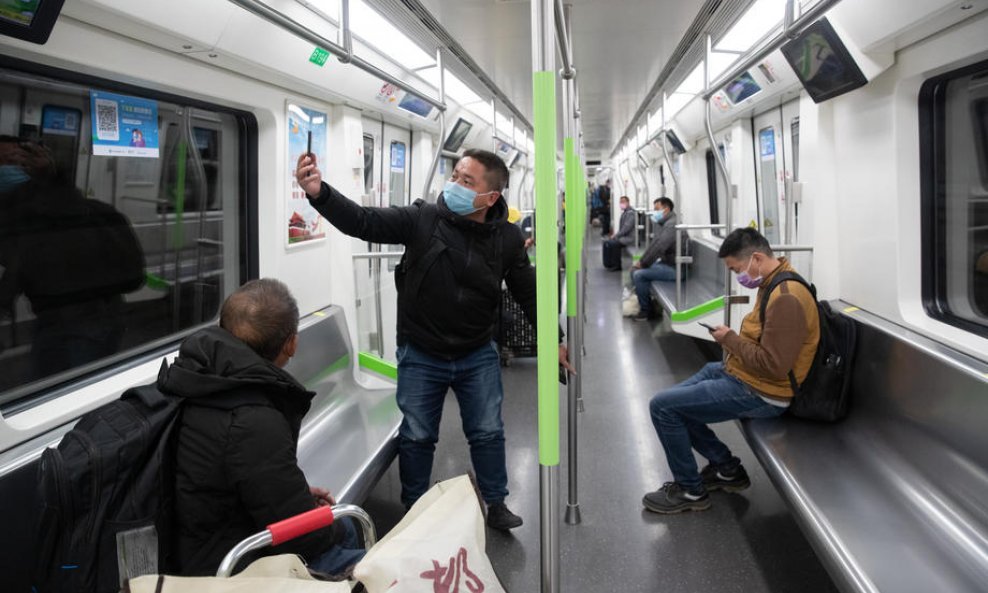 Podzemna željeznica u Wuhanu opet je u funkciji