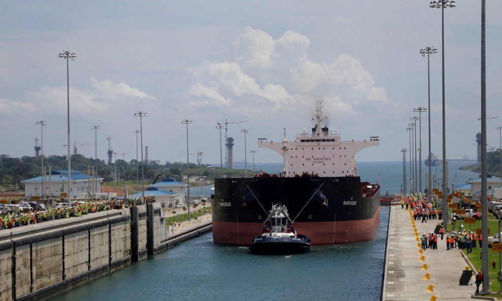 The first trial run with a Post-Panamax cargo ship in the new sets of locks on the Atlantic side of the Panama Canal, in Panama City, Panama June 9, 2016. REUTERS/Carlos Jasso