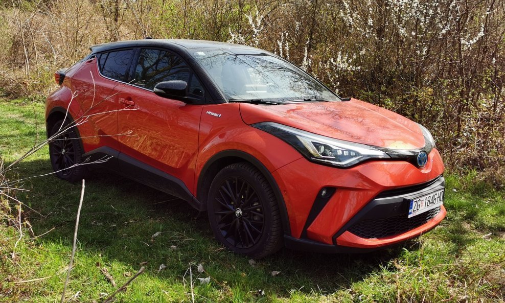 Toyota C-HR Launch Edition 2.0 Hybrid Dynamic Force