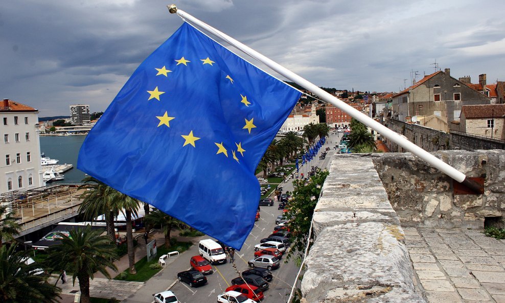 EU zastava Split Riva