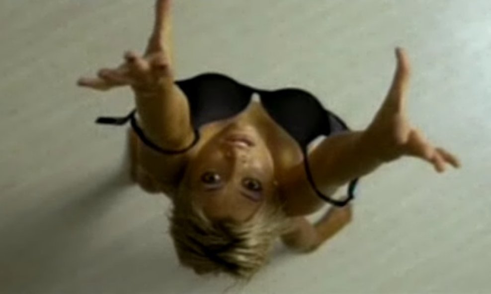holly valance