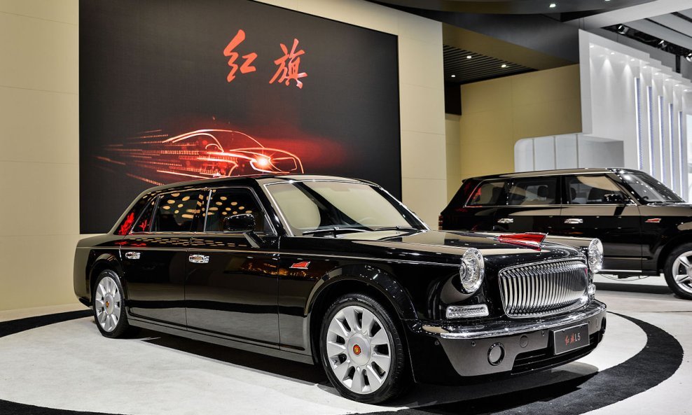 Hongqi L5, ova velika crna ljepotica Hongqi L5 predstavljena je 2013. godine na sajmu automobila u Šangaju