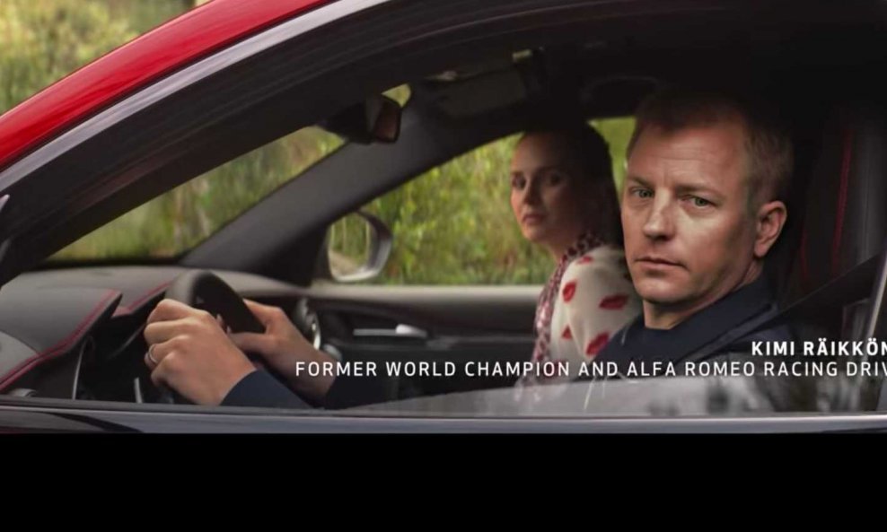 Kimi Raikkonen za volanom Alfa Romea u reklami za osvježeni model Stelvio Quadrifoglio za 2020. godinu