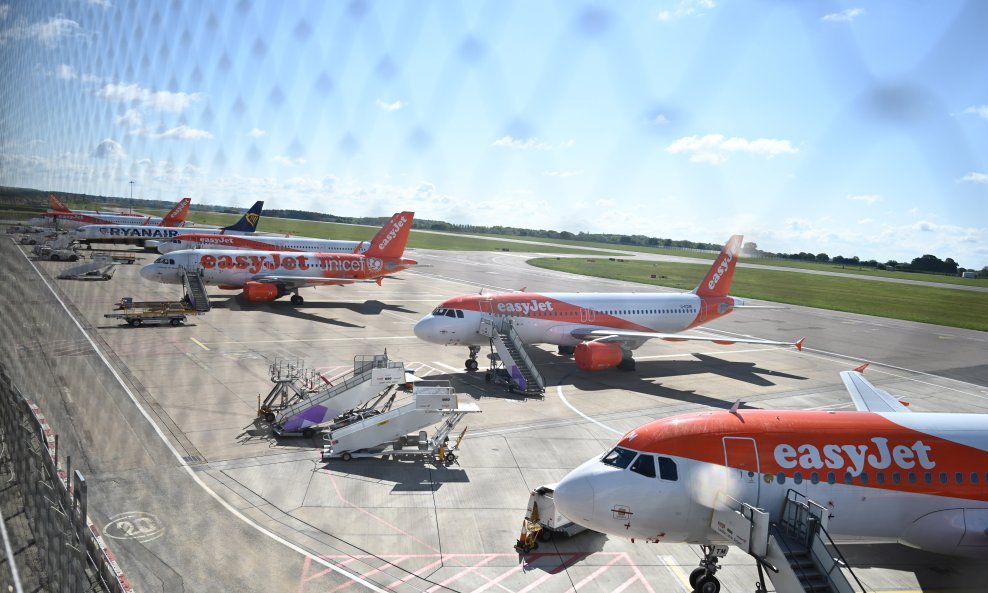 easyJet