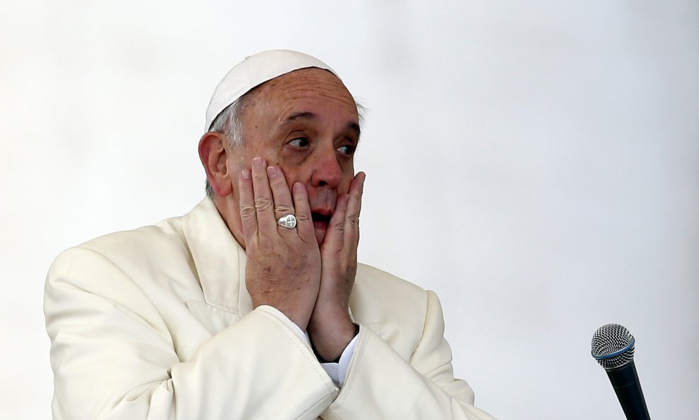 Papa Franjo sjajna