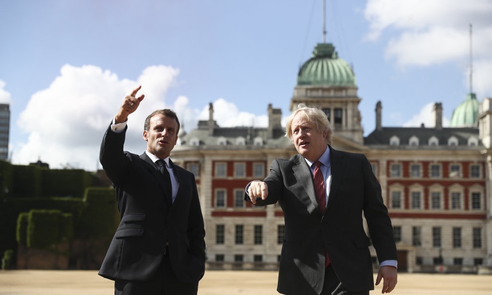 Boris Johnson i Emmanuel Macron