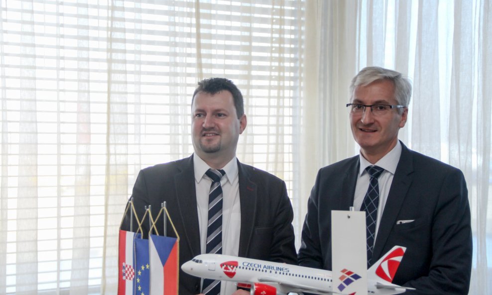 Dalibor Malek regionalni direktor Czech Airlines i Jacques Feron predsjednik Uprave MZLZ