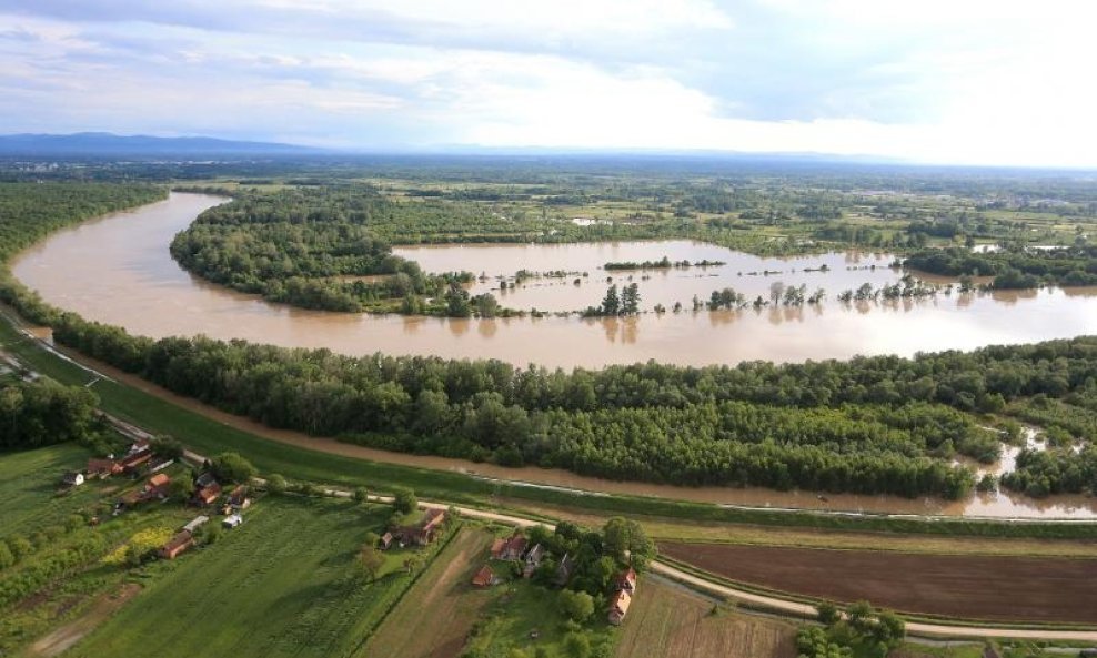 Gunja sava poplava