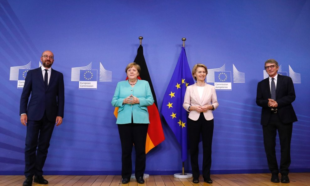 Charles Michel, Angela Merkel, Ursula von der Leyen i David Sassoli