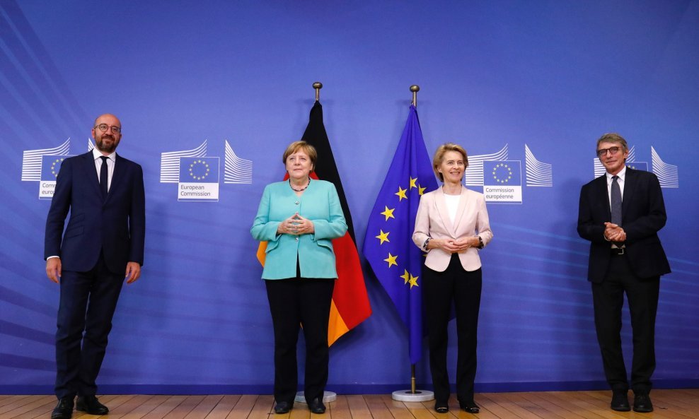 Charles Michel, Angela Merkel, Ursula von der Leyen i David Sassoli