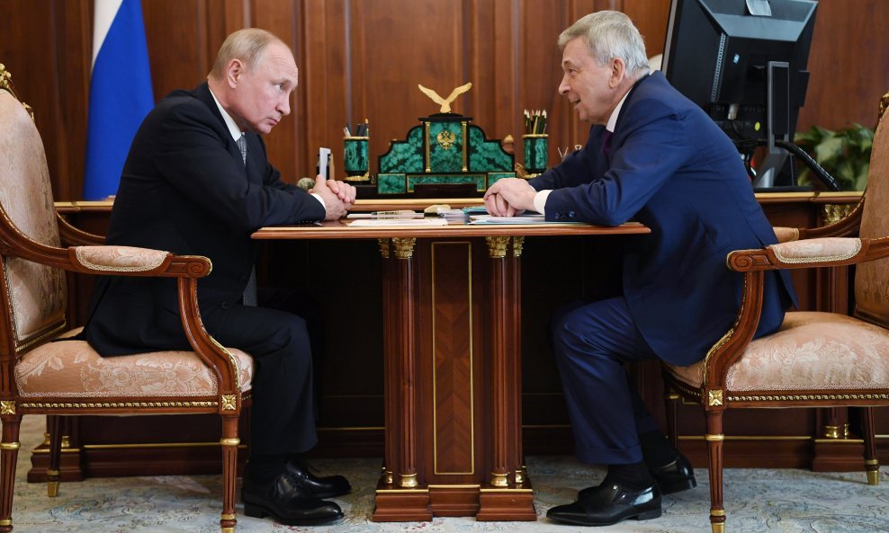 Vladimir Putin i Ivan Dedov iz ruskog Ministarstva zdravstva