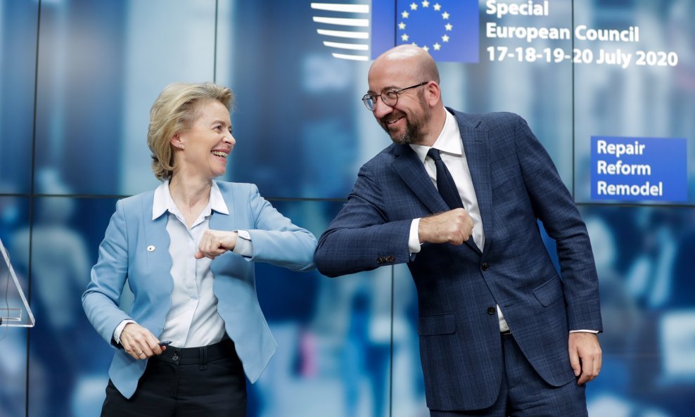 Šefica Europske komisije Ursula von der Leyen i šef Europskog vijeća Charles Michel