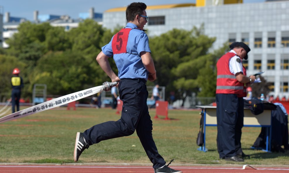 Dio travnatog sportskog kompleska u Zadru