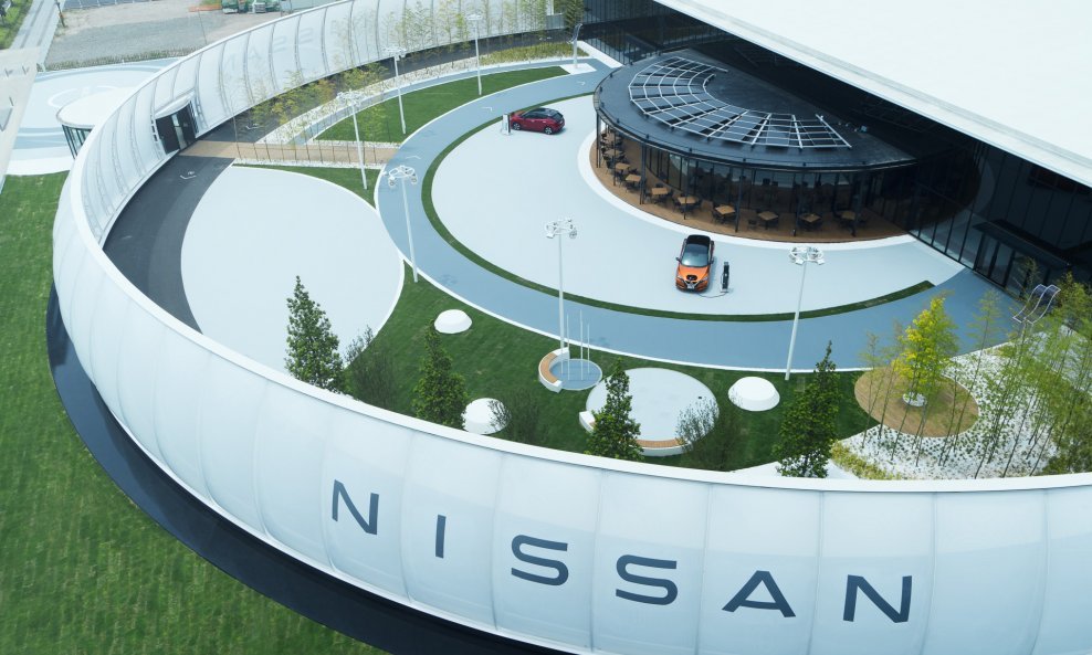Nissanov paviljon u Yokohami otvoren je za javnost 1. kolovoza, a u njemu se može vidjeti, osjetiti i nadahnuti se Nissanovom vizijom društva i mobilnosti u bliskoj budućnosti