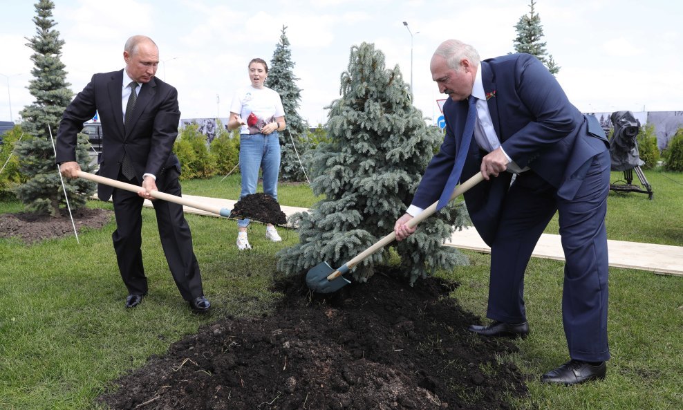 Vladimir Putin i Aleksandar Lukašenko