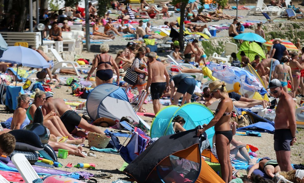 Svakodnevni prizor na jadranskim plažama