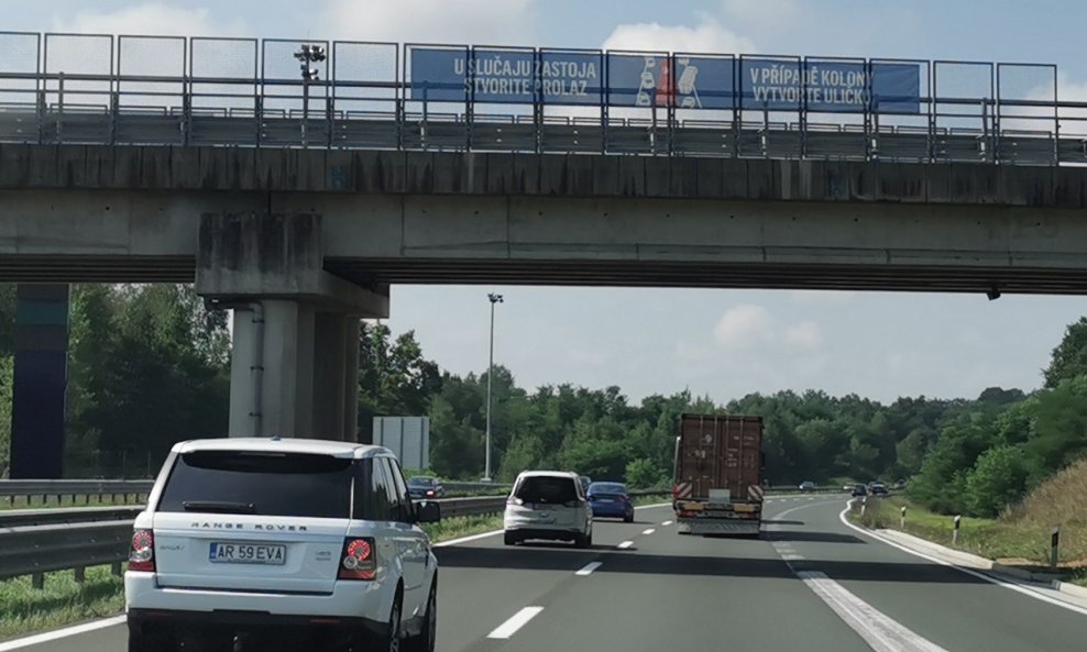 Prometne nesreće na autocestama zbog povećanog prometa su vrlo česte