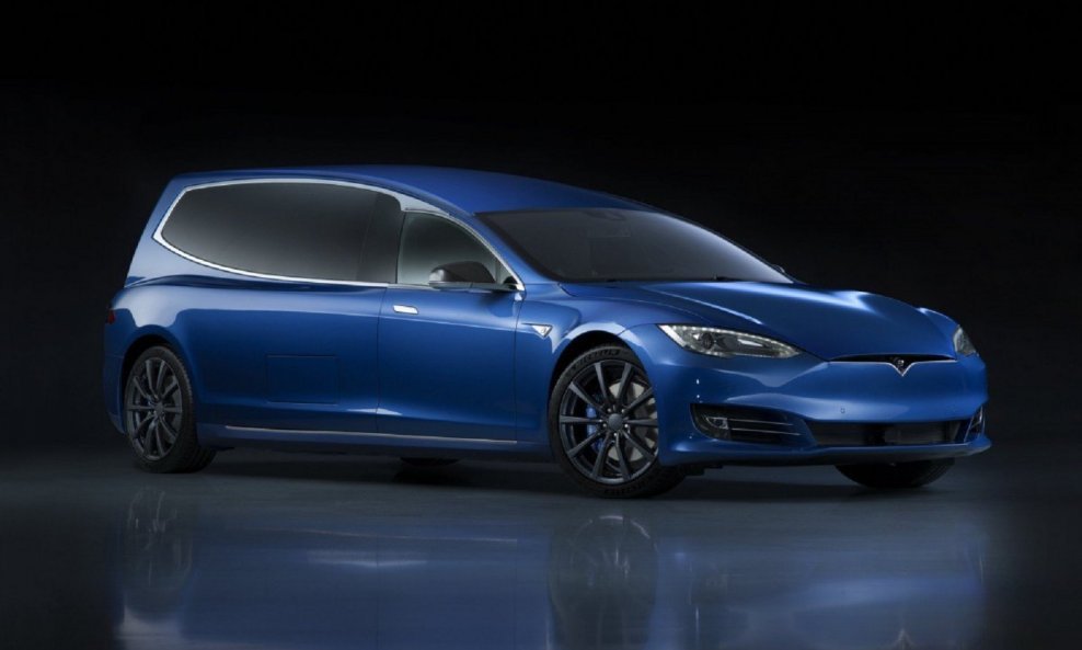 BINZ.E je prerađeni Tesla Model S za 'eko sprovode' s nultom emisijom štetnih plinova