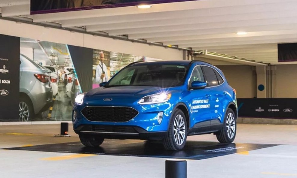 Automatizirano parkiranje u garažama bi vrlo skoro mogla postati stvarnost, barem tako tvrde Ford, Bedrock i Bosch
