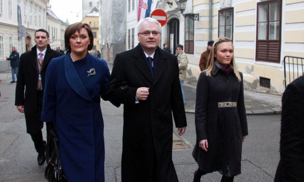 Dolazak obitelji Josipović na Markov trg