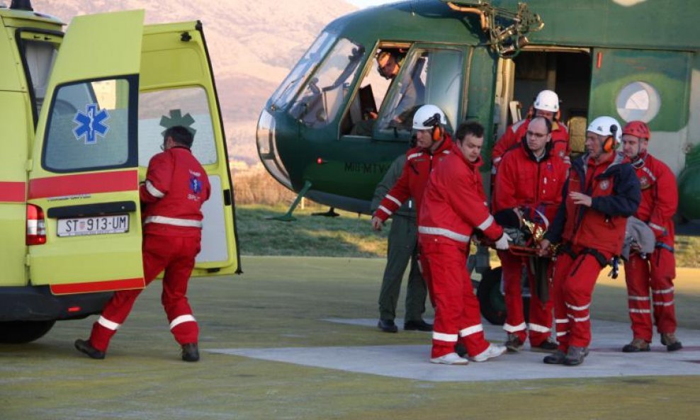 helikopter hitna pomoć