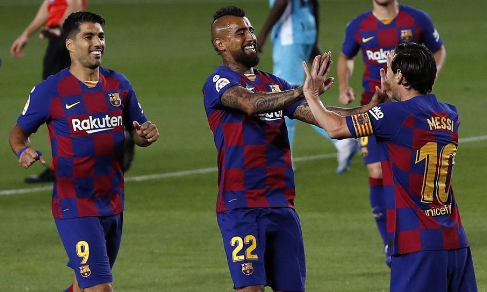 Leo Messi,  Arturo Vidal i Luis Suarez