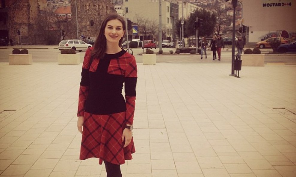 Ornela Vištica u rodnom Mostaru 