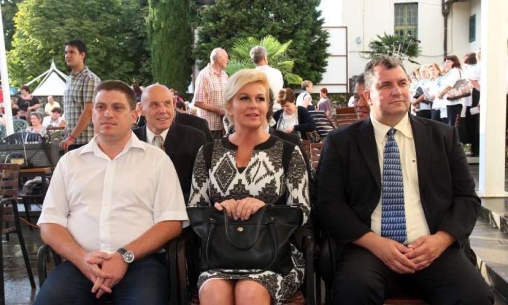 Kolinda Grabar Kitarović i suprug Jakov desno