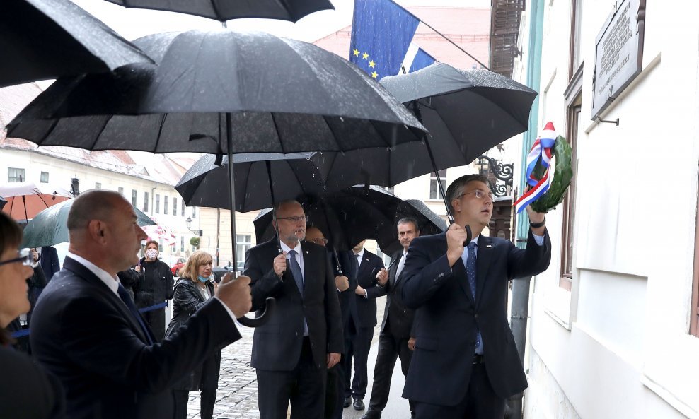 Andrej Plenković položio lovorov vijenac