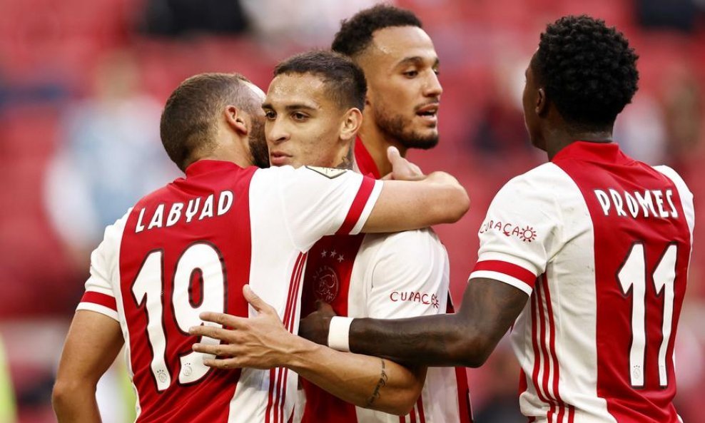 Igrači Ajaxa Zakaria Labyad, Antony Matheus Dos Santos i Noussair Mazraoui