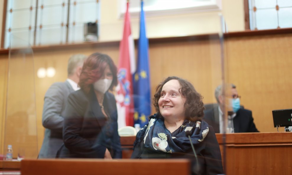 Pravobraniteljica za osobe s invaliditetom Anka Slonjšak na raspravi u Hrvatskom saboru