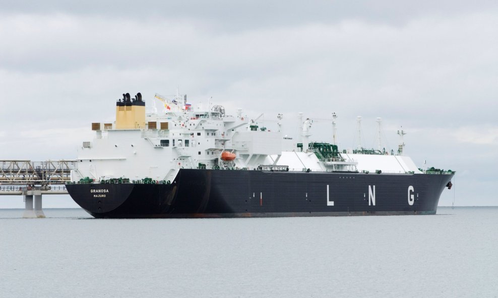 LNG tanker