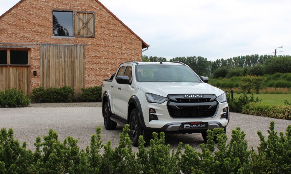 Isuzu D-Max - inženjeri Isuzua su u potpunosti revidirali vanjski dizajn