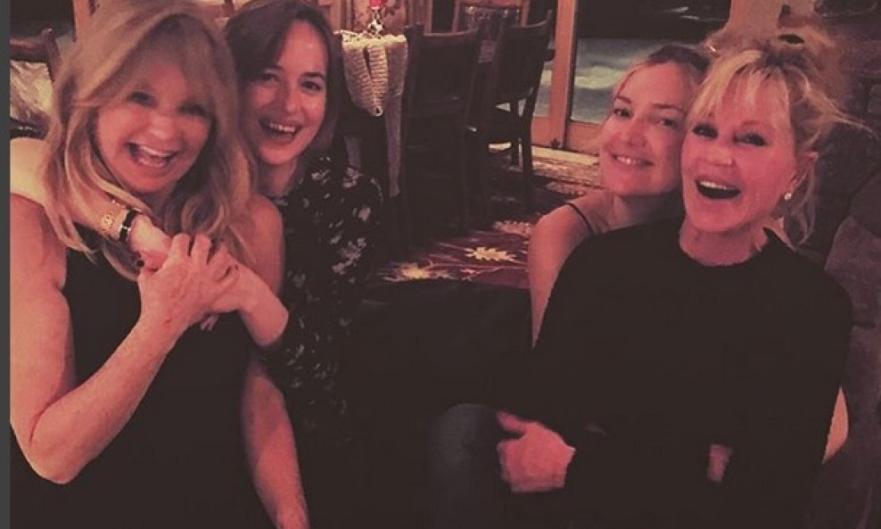 Dakota Johnson, Melanie Griffith, Kate Hudson i Goldie Hawn