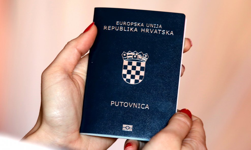 Hrvatska putovnica - ilustracija
