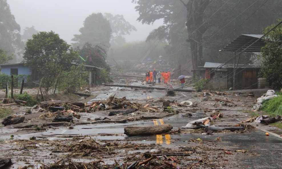 Uragan Eta, Panama