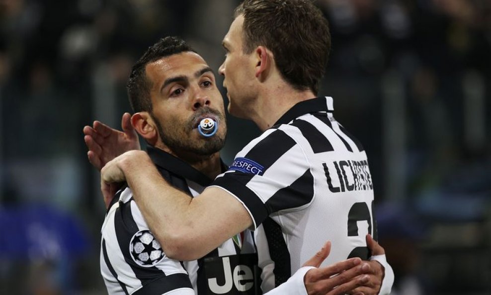 Juventus - Borussia Dortmund, Carlos Tevez i Stephan Lichtsteiner