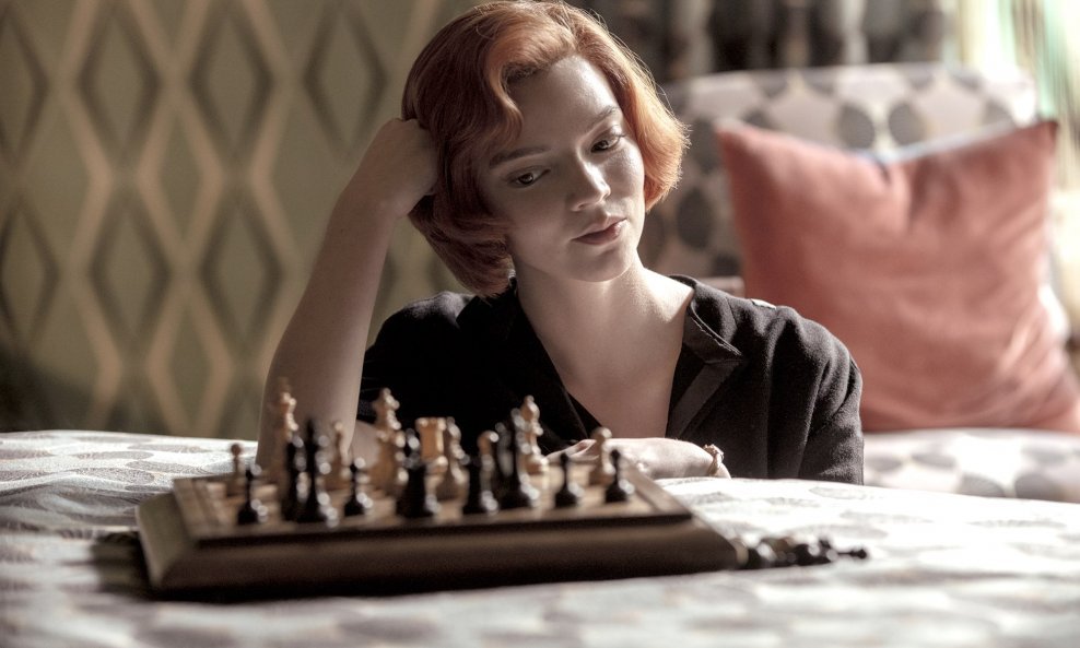 Ana Taylor-Joy kao šahovsko čudo od djeteta, Beth Harmon u seriji 'Damin gambit'