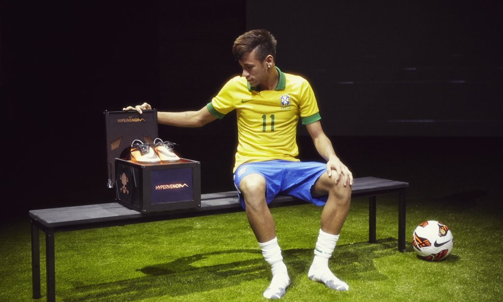 Neymar s Nike Hypervenom