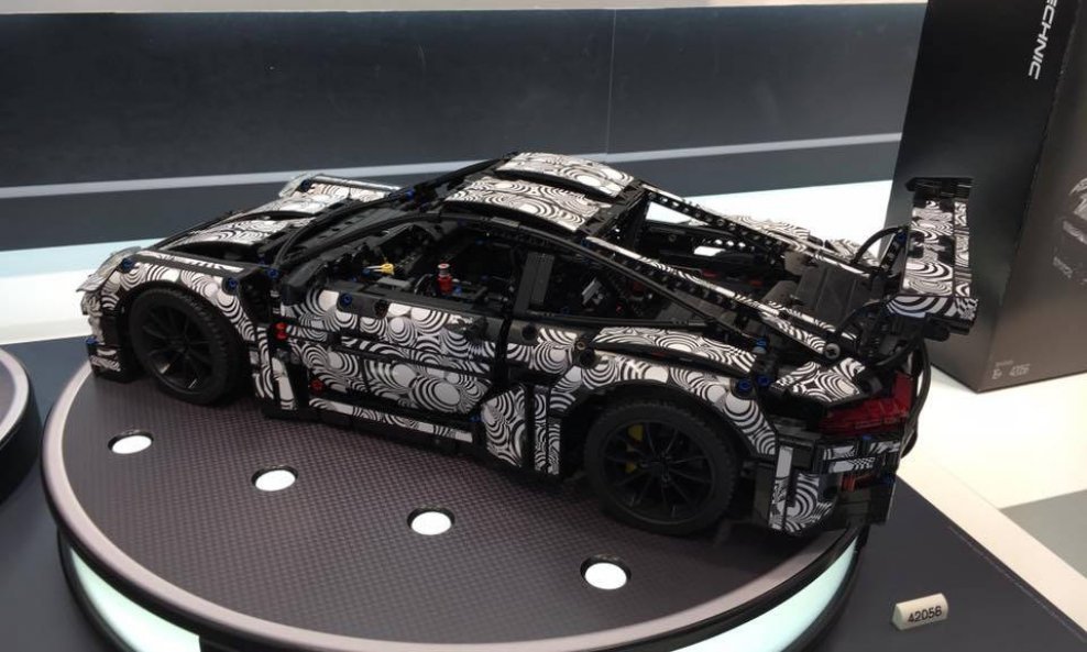 LEGO Technic 42056 Porsche