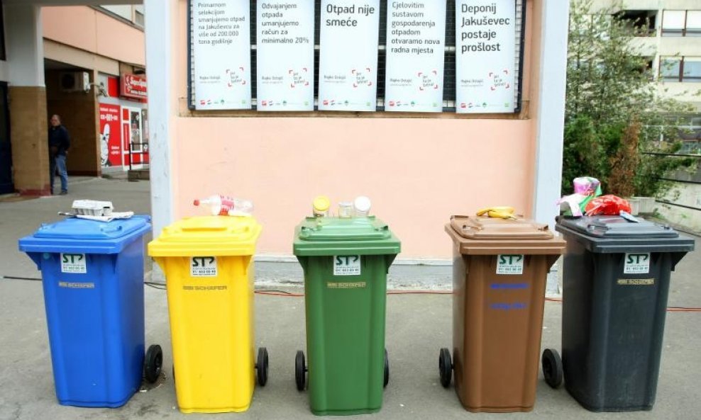 gospodarenje otpadom kontejneri otpad nije smeće