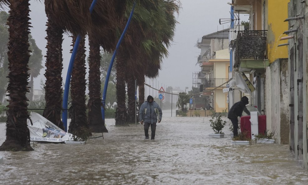 Poplave u Kalabriji