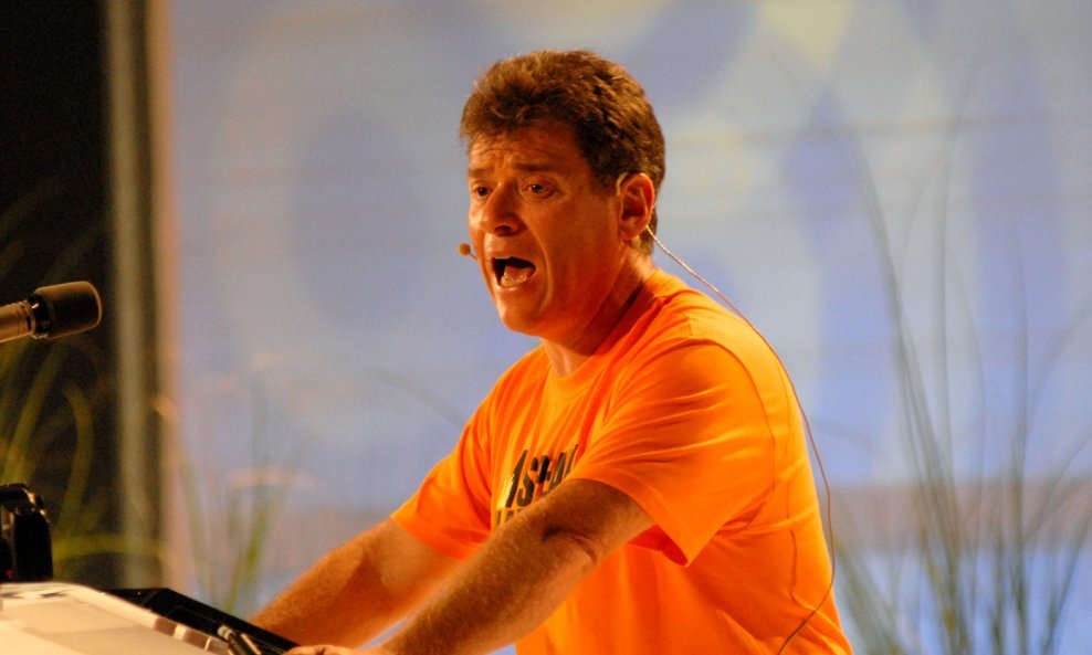 Andrew Keen