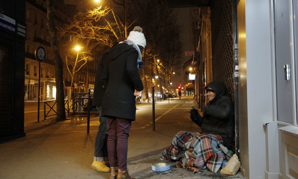 Beskućnik u Parizu
